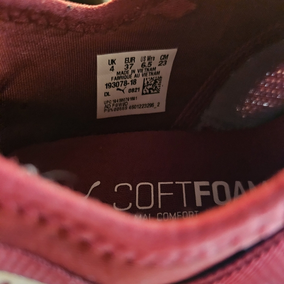 Women's Puma Slip-On Sneakers - Picture 5 of 6